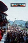 N#:64088 - auf dem Street-Parade Wagen!